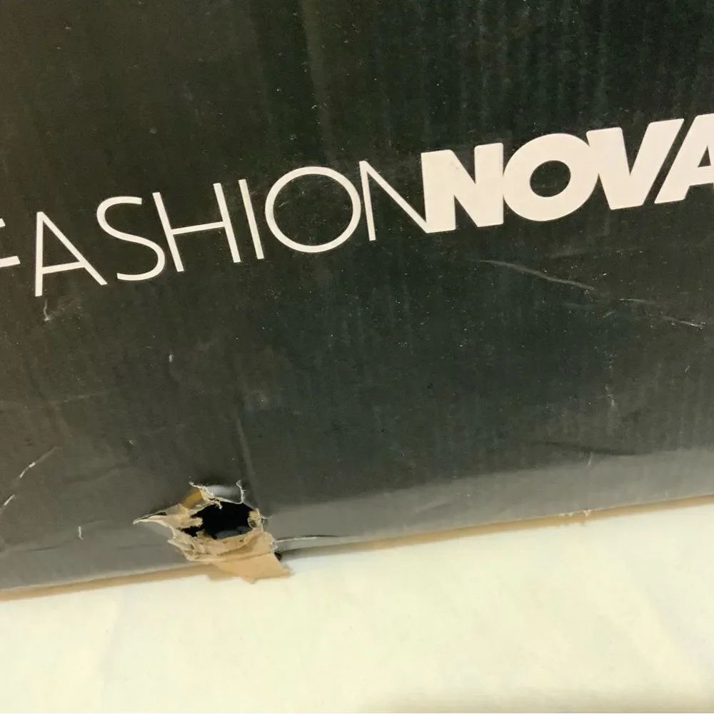 Brand new FashionNova Booties chunky black lace up size 11 - Picture 11 of 13